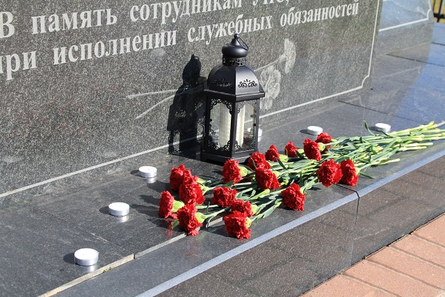 В Мордовии почтили память сотрудников УИС, погибших при выполнении служебных обязанностей