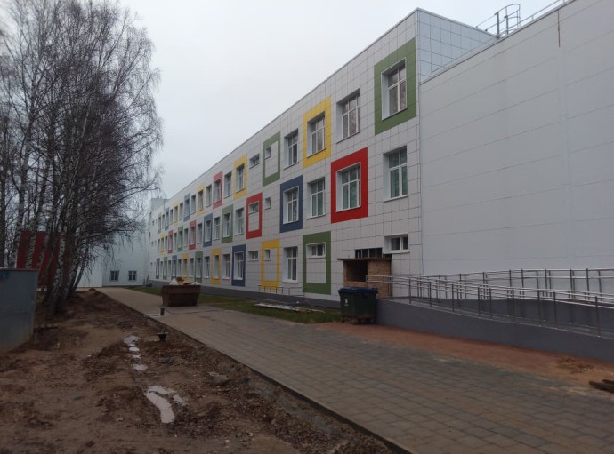 «Губернаторский контроль» проверил строительство школы и спортзала в округе Ярославской области «Губернаторский контроль» проверил строительство школы и спортзала в округе Ярославской области