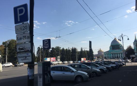 Многодетным семьям хотят дать право на бесплатную парковку по всей стране