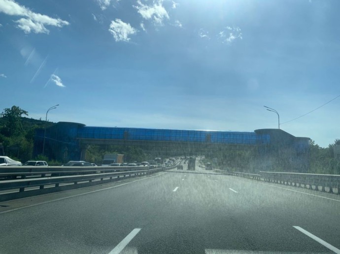 Колом из-за ремонта: куда лучше не ехать автолюбителям Владивостока в эти минуты