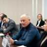 «Нам вешают лапшу»: Журавлев потребовал отставки Симакова из-за затягивания строительства школ