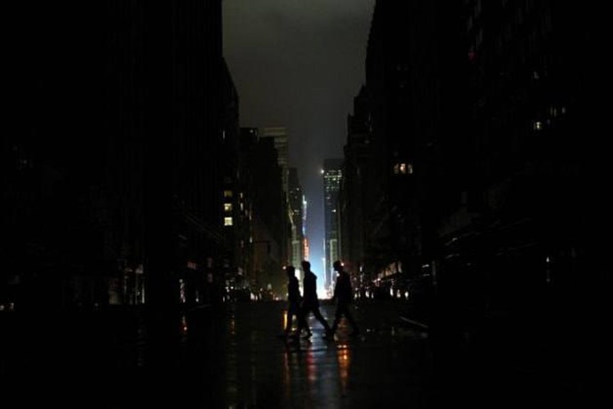 Германия — Берлин без света и тепла: 45 тысяч домохозяйств в холоде Германия — Берлин без света и тепла: 45 тысяч домохозяйств в холоде