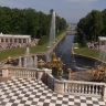 В Нижнем парке ГМЗ «Петергоф» состоялась церемония возложения цветов к памятнику Петру I