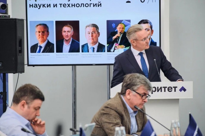 Радий Хабиров вовлечен в развитие вузов — Вадим Захаров