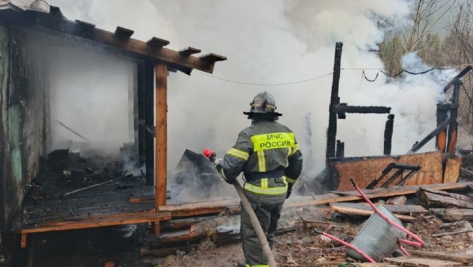 В Башкирии мужчина получил сильные ожоги при тушении бани