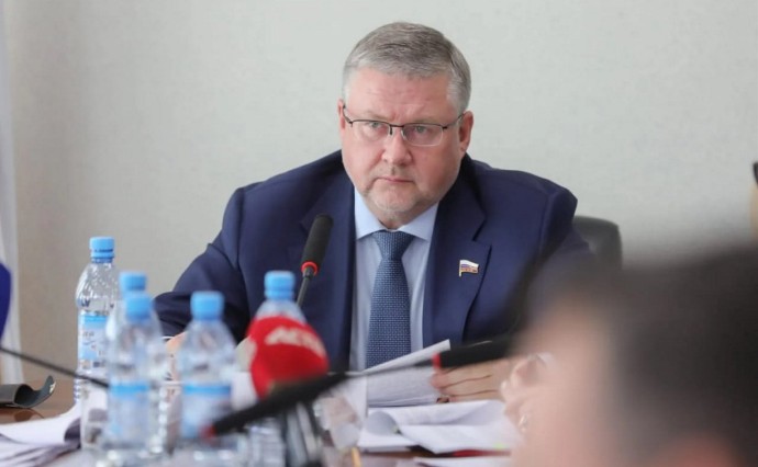 Депутат ГД Георгий Карлов: "Если в большой семье стараются улучшить своё материальное положение, нельзя лишать людей социальной поддержки!"