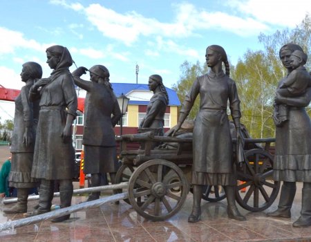 В Башкирии открыли мемориал, посвящённый подвигу женщин в тылу