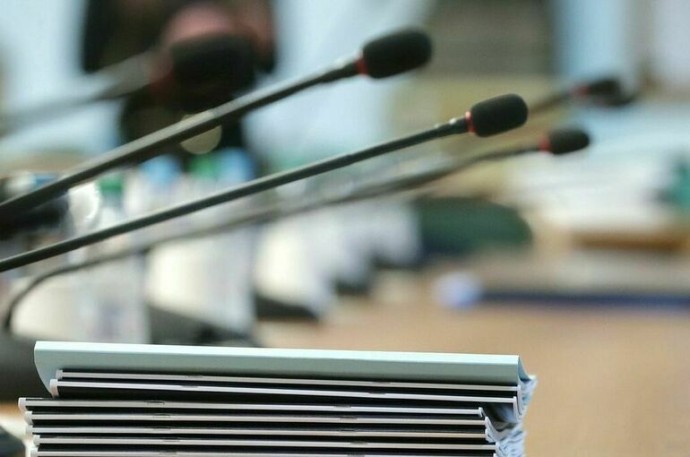 В Госдуме обсуждают ограничение продажи детям имитирующей алкоголь продукции В Госдуме обсуждают ограничение продажи детям имитирующей алкоголь продукции