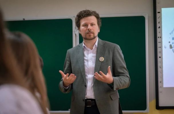 «Признаём, считать мы не умеем»: Молдавия закупает учебники математики в Эстонии