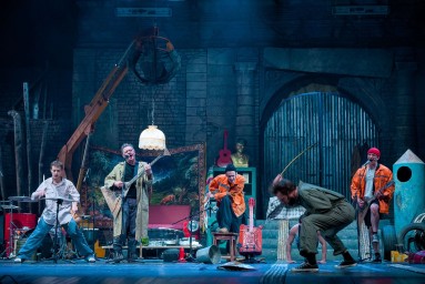 Рок-концерт по Некрасову в XXI веке. Смотрим премьеру Театра Ермоловой