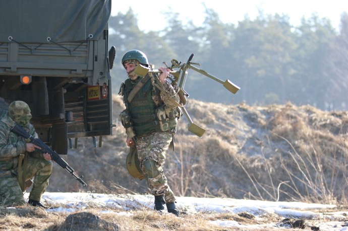 Российские войска окружают украинскую группировку в Харьковской области