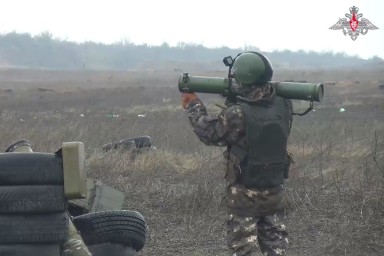 Отважный лейтенант в одиночку ликвидировал миномет ВСУ выстрелом из огнемета «Шмель»