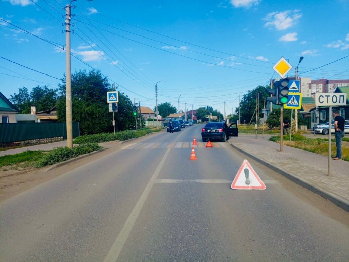 В Астрахани ребенок оказался под колесами иномарки автоледи