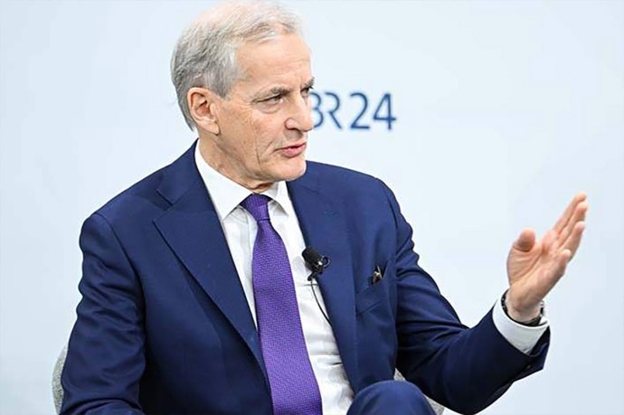 Премьер Норвегии заявил, что настало время «объединиться с Данией» Премьер Норвегии заявил, что настало время «объединиться с Данией»