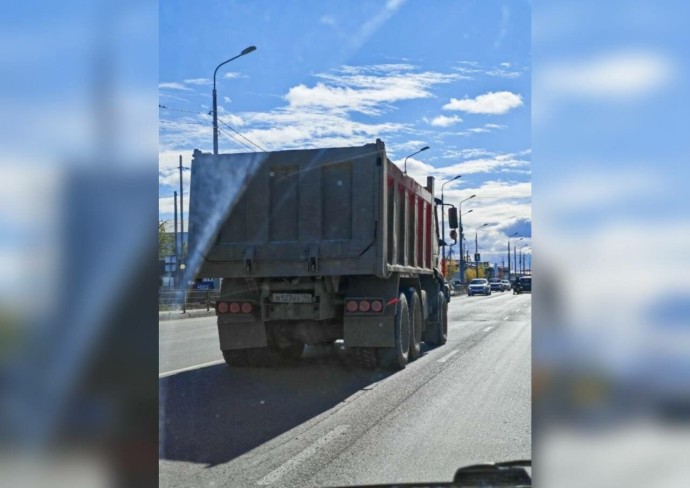 Рейд в Якутске выявил более 30 нарушений среди большегрузных автомобилей