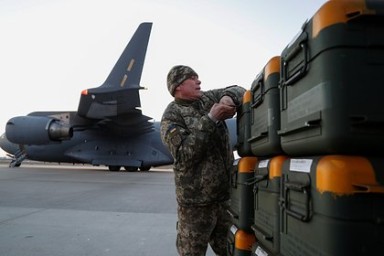 Американист объяснил «ничтожные траты» США на Украину