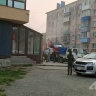 Появились кадры с места пожара в здании супермаркета "Счастье" в Корсакове