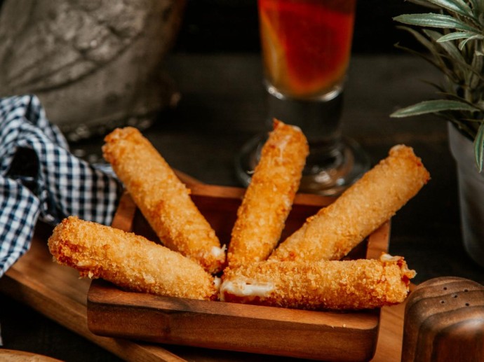 Секрет уютного вечера спрятан в духовке: простая выпечка со вкусом сыра и злаков