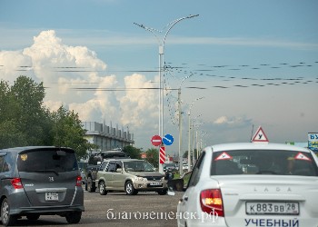 Автоинспекторы проводят в Благовещенске профилактическое мероприятие «Госзнак»