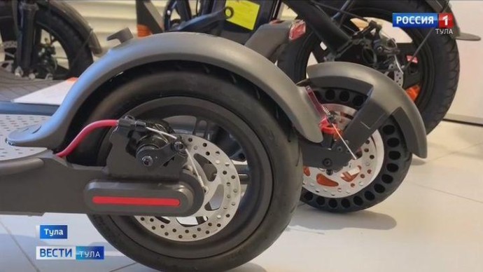 Минтранс призвал регионы развивать, а не запрещать электросамокаты