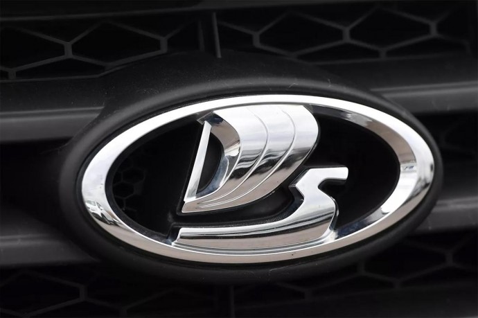 Стали известны самые узнаваемые в России автомобили