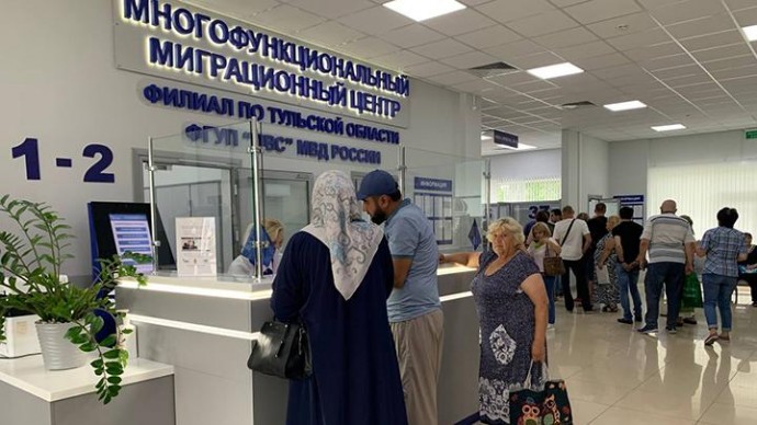На этой неделе Госдума рассмотрит законопроект о повышении госпошлин для мигрантов