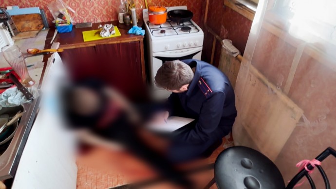 Нож в сердце ревнивца: женщину с богатым криминальным прошлым обвиняют в убийстве любимого