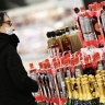 Россияне в 2025 году купили меньше алкоголя перед Новым годом, чем в 2024