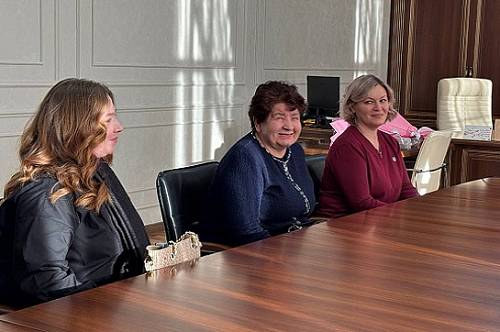 Олег Имамеев встретился с близкими Героев Отечества