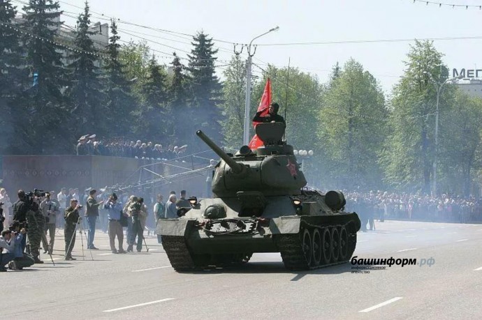 К юбилею Победы в Уфе заработают две выставки военной техники