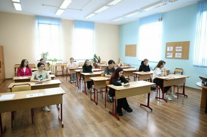 ЕГЭ по математике и русскому языку выпускники будут сдавать два дня
