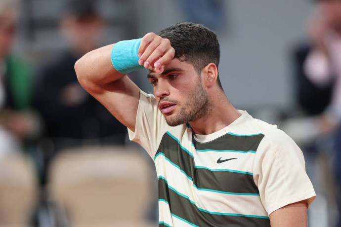 Алькарас победил Фрица и пробился в финал Six Kings Slam Алькарас победил Фрица и пробился в финал Six Kings Slam