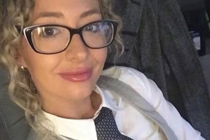 37-летняя учительница призналась в нескольких изнасилованиях 15-летнего подростка 37-летняя учительница призналась в нескольких изнасилованиях 15-летнего подростка