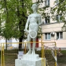 Вырытую из земли спортсменку после долгих лет вернули на свое место