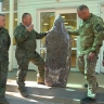 Туляки привезли огромный пряник бойцам отряда «Барс-Курск» в благодарность за сбитую ракету...