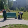 В Курске более 40 рабочих занимаются уборкой парков и скверов