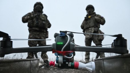 Операторы FPV-дронов поразили два блиндажа ВСУ в Запорожской области