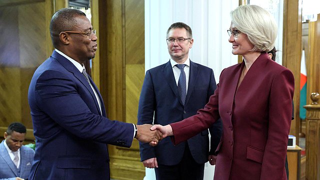 Виктория Абрамченко провела встречу с Председателем Национального Собрания Мадагаскара Виктория Абрамченко провела встречу с Председателем Национального Собрания Мадагаскара