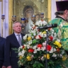Александр Беглов вместе с горожанами почтил память Ксении Петербургской на Смоленском кладбище