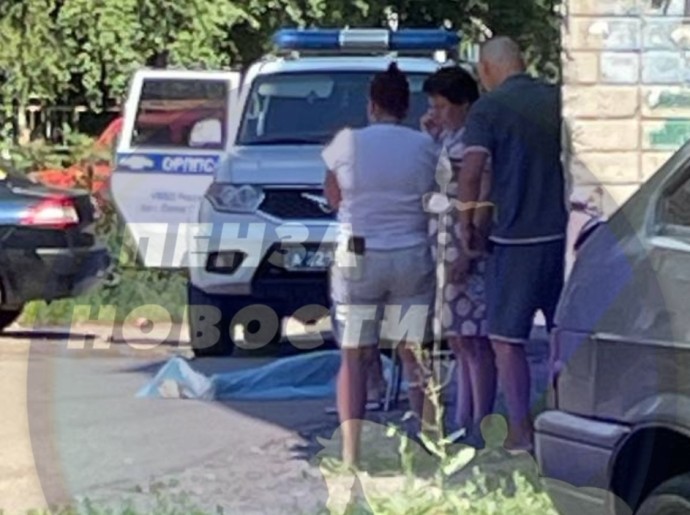 На улице Минской в Пензе при падении с 5 этажа погиб человек