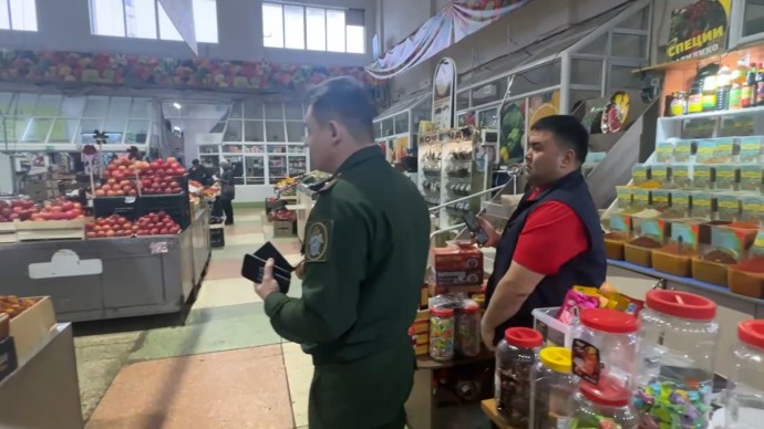 В Кирове провели рейд по проверке новых граждан РФ В Кирове провели рейд по проверке новых граждан РФ