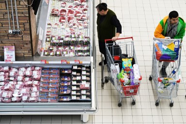 Стоимость минимальной продуктовой корзины в Москве составляет 8625 рублей