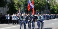 Астрахань торжественно встретила агитпоезд Минобороны России