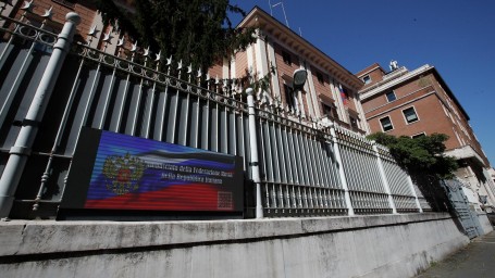 Россия на фоне Олимпиады-2026 обвинила власти Италии в двойных стандартах
