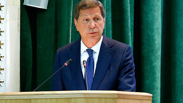 Александр Жуков по поручению Председателя ГД принял участие в торжественном заседании, посвященном 304-й годовщине образования российской прокуратуры