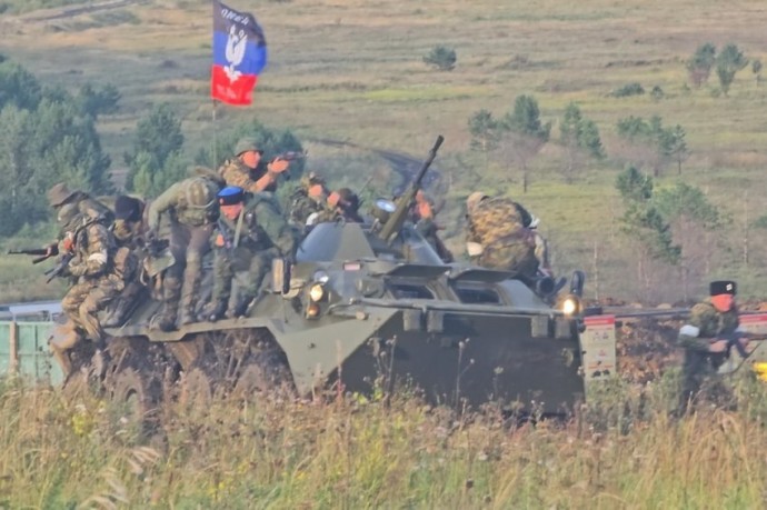 По полю танки грохотали