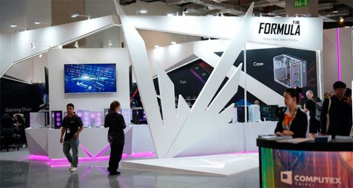 Formula V Line показывает новые корпуса, БП, охлаждение и кресла на COMPUTEX