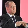 Блокада как разблокировка: Медведев увидел в решении Трампа по Ормузу «злодеев Оруэлла»