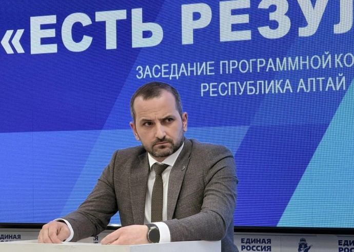 «Единая Россия» обсудила планы развития дорожной инфраструктуры в Республике Алтай