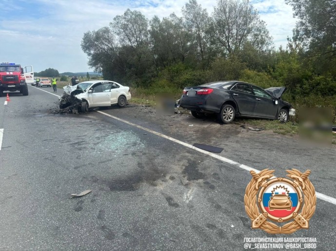 В Башкирии два человека погибли в страшной аварии